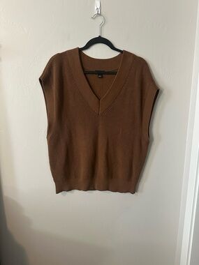 Ann Taylor Factory Brown V-Neck Knit Sleeveless Sweater Vest